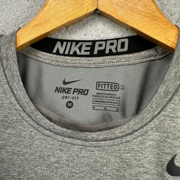 Nike Pro Dri-Fit Tank Top Shirt Men Medium Gray Fitted Sleeveless Stretch Swoosh